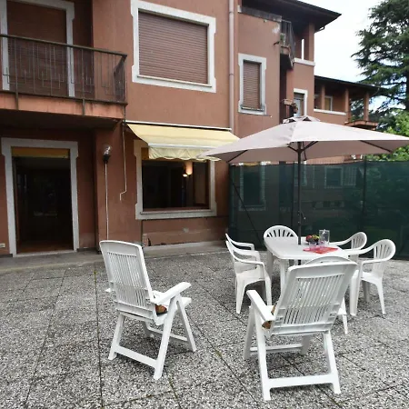 Quaint Holiday At With Lake View *